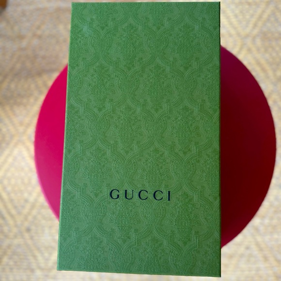 New Large EMPTY Gucci Shoe Box with tissue. Pristine! 14.5”x8.25”x5.5”